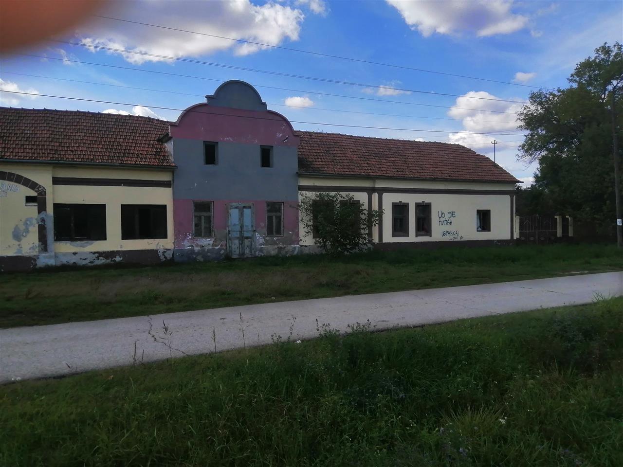 Prodajem-kucu-u-Stepanovicevu