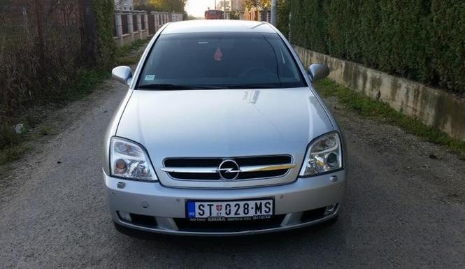 Opel Vectra C 1.8b elegance -02  