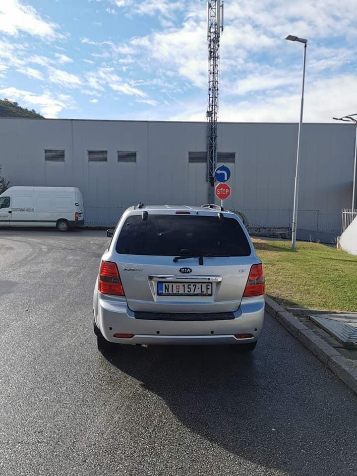 Kia-Sorento-2-5crdi
