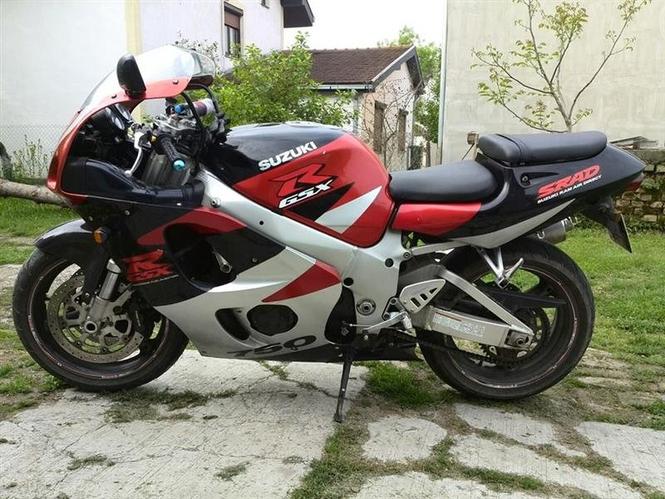 Suzuki srad 750cc -98