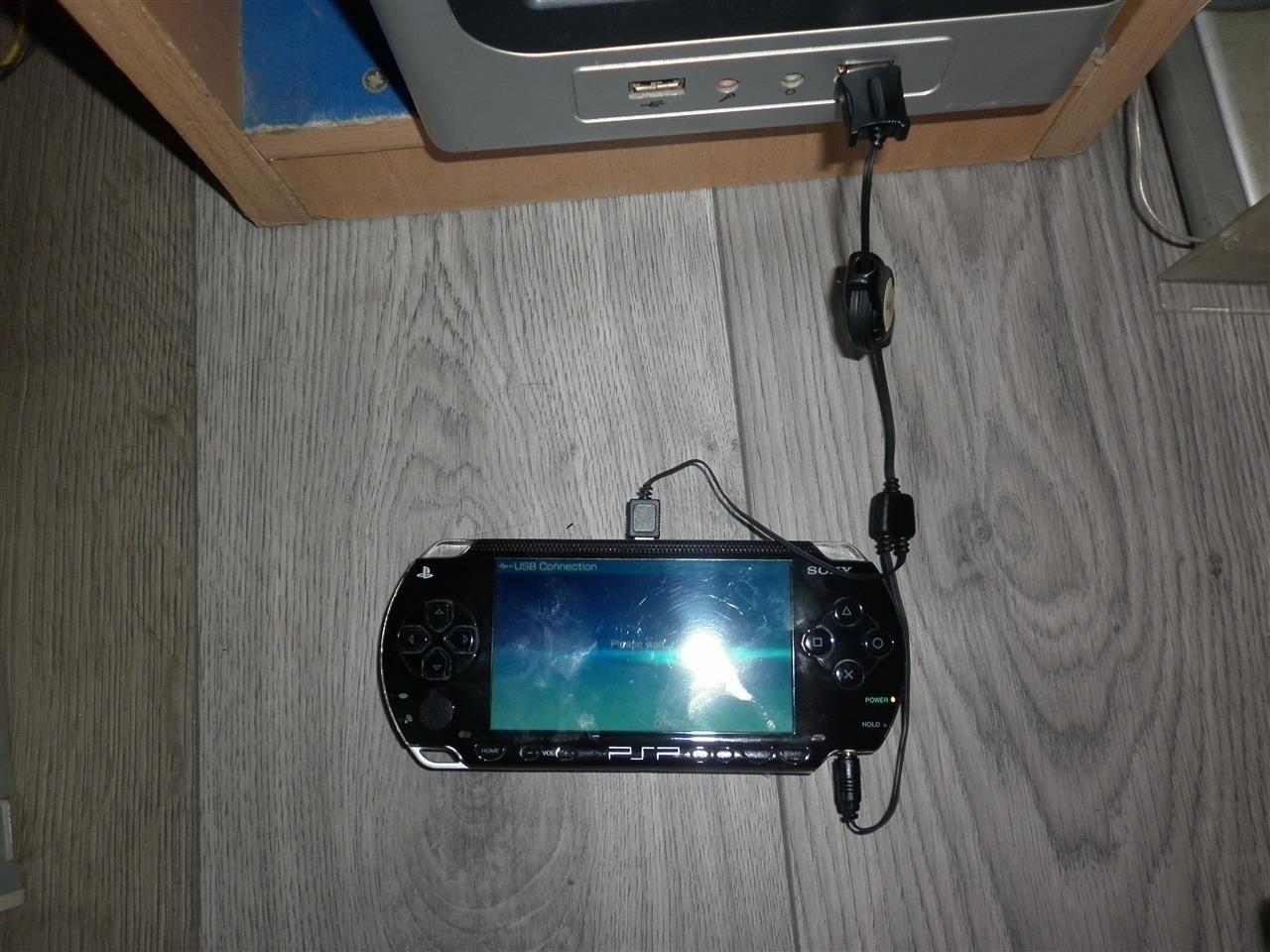 PSP-2u1-punjač-i-prenos-podataka-usb-