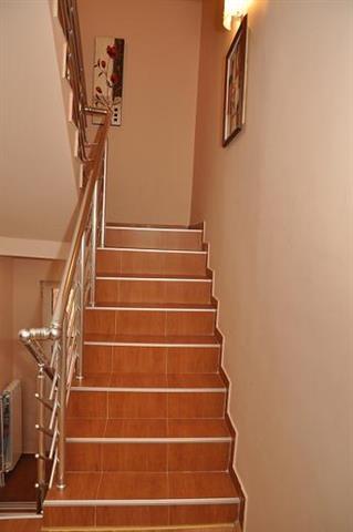 Kuca-od-300m2-u-Cacku-