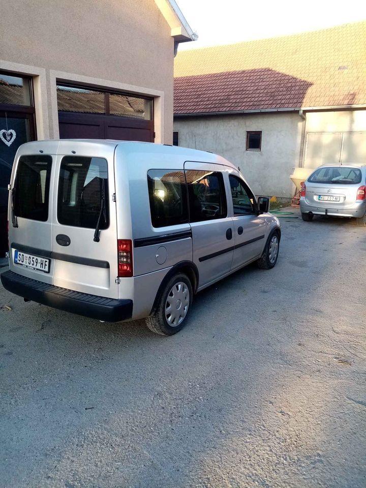 Opel-konbo-1-3-multi-Jet-mi