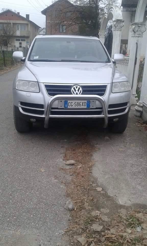 VW-Touareg-2-5--03-