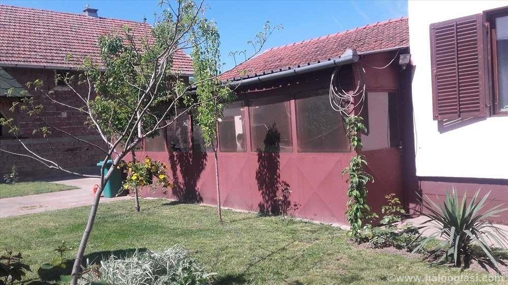 Kuca-200m2-u-Curugu