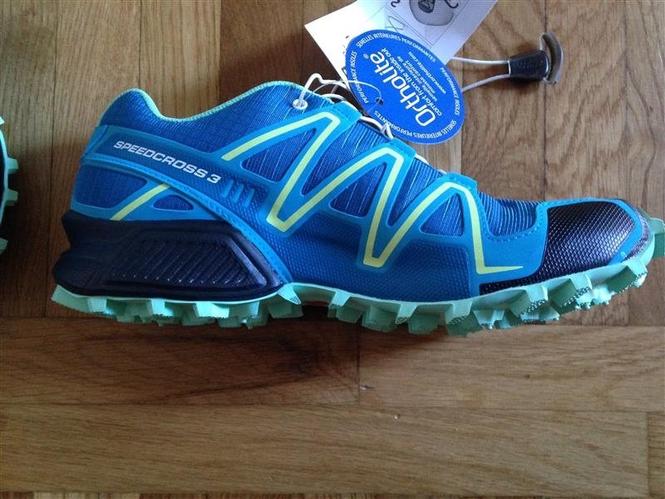 Salomon nove patike