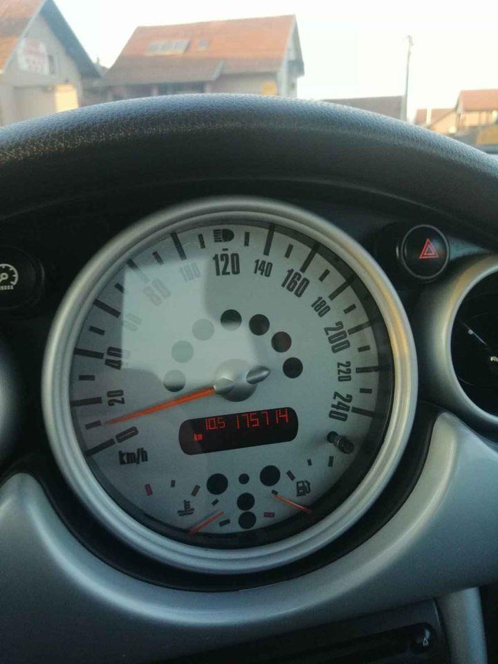 Mini-Cooper-1-4-Dizel-2003god-