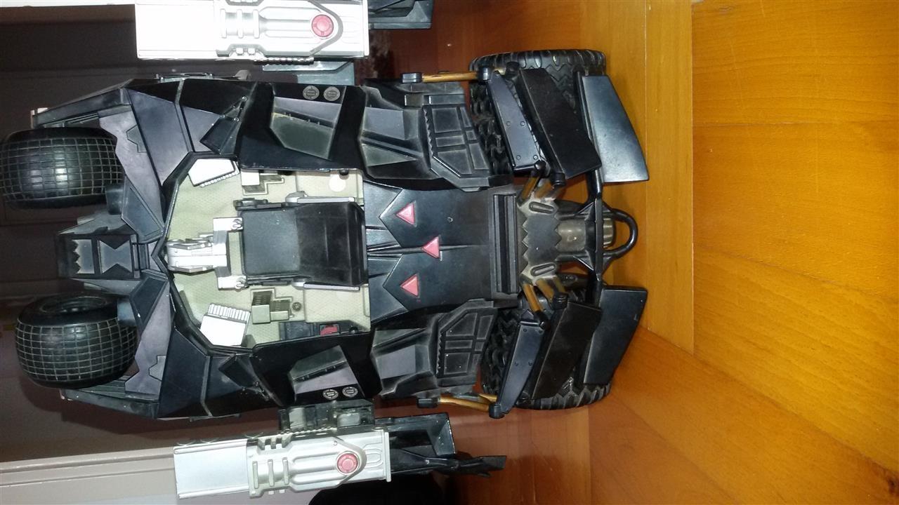 BATMOBILE-DC-COMICS--S05--H1387