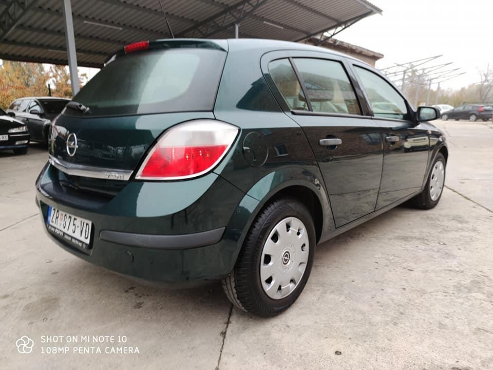 Opel-Astra-H