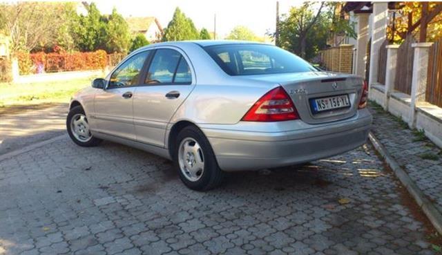Mercedes-Benz-C200-Kompressor--01