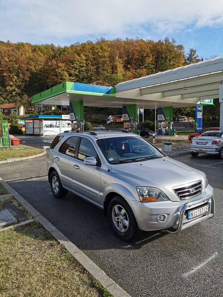 Kia-Sorento-2-5crdi