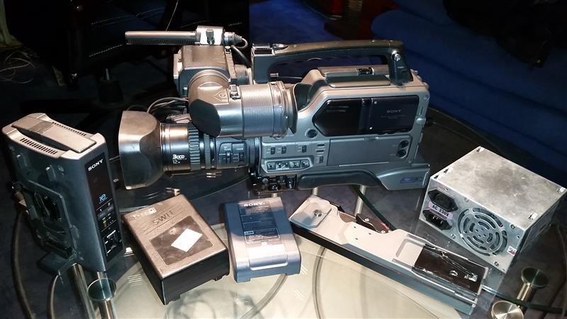 Sony-DSR-250-professional-Camcorder