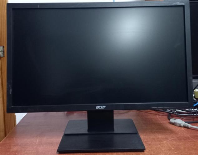 22 inch ACER V226HQL