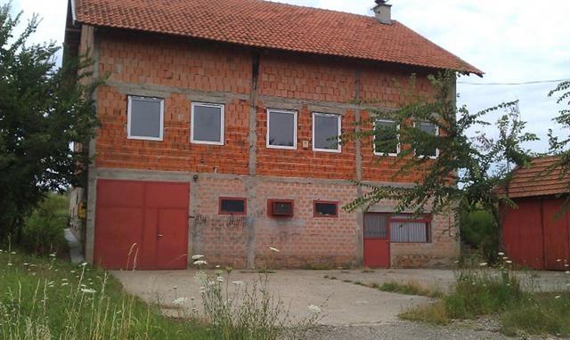 Kuca od 500m2 u Beogradu