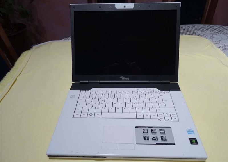 Fujitsu-Siemens-Amilo-PI3540