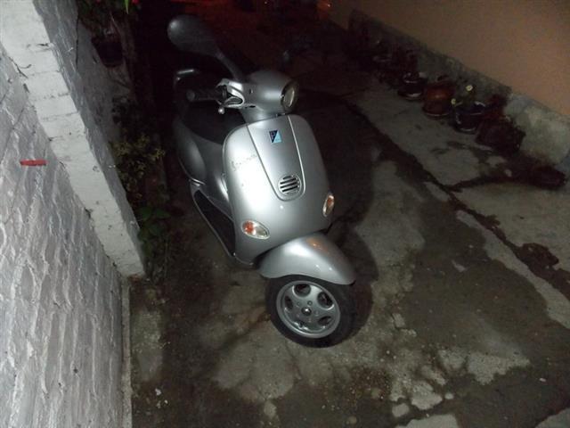 Vespa et4 - 03