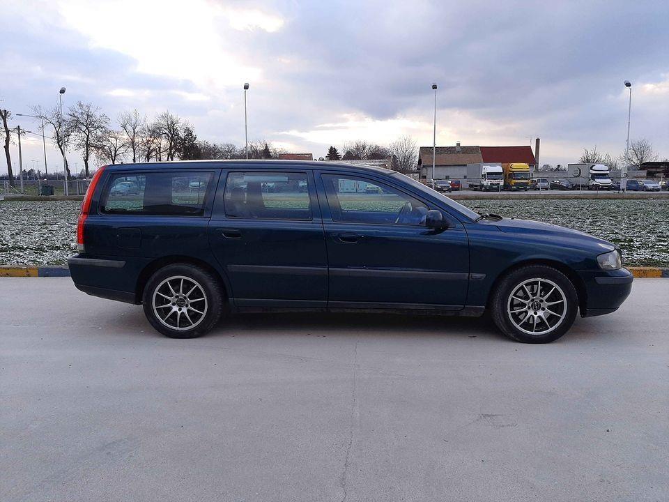 VOLVO-V70-2-4B
