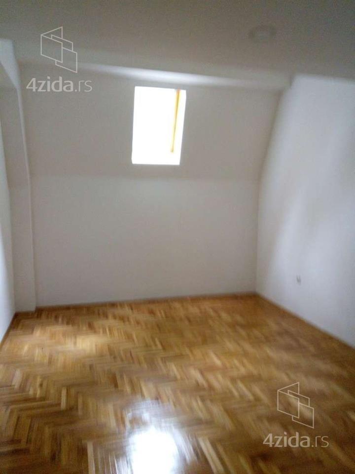 Troiposoban-stan-Subotica-Centar