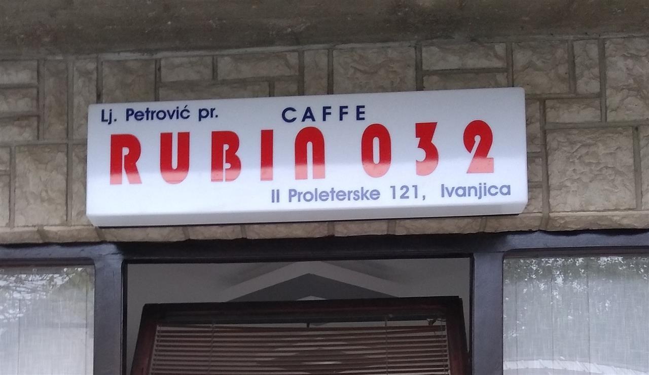 Potrebna-konobarica