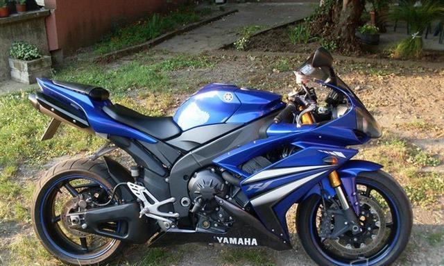 Yamaha-R1
