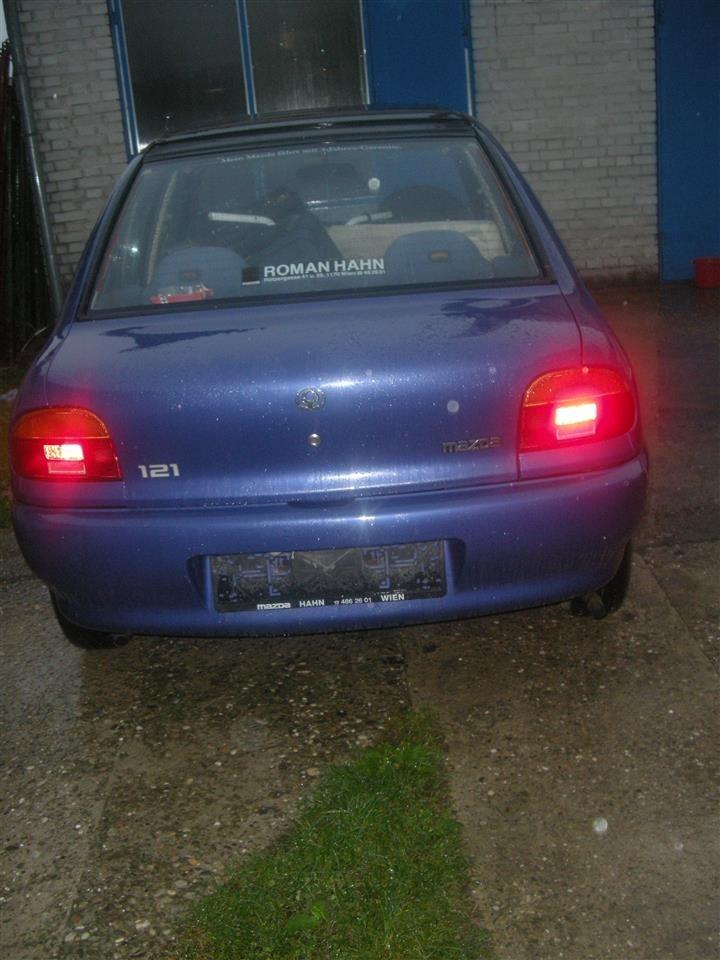 Mazda-121