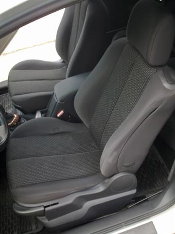 Renault-Megane-1-6-16V--02-