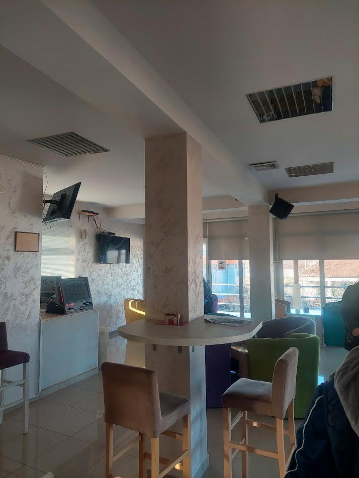 -Caffe-ENIGMA---potrebne-konobarice