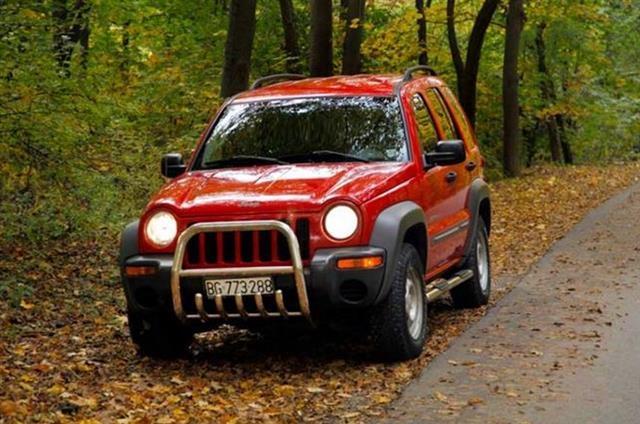 Jeep Liberty -02