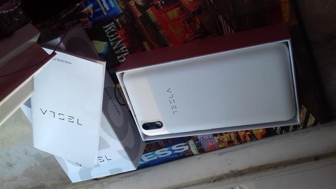 Tesla 6.1 Dual sim (KAO NOV)