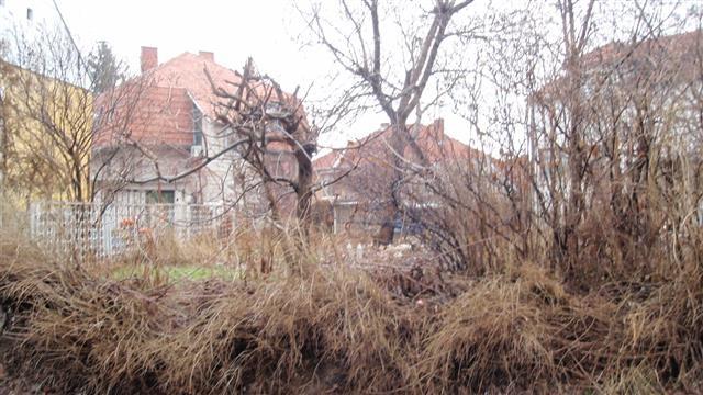 Plac 460m2 