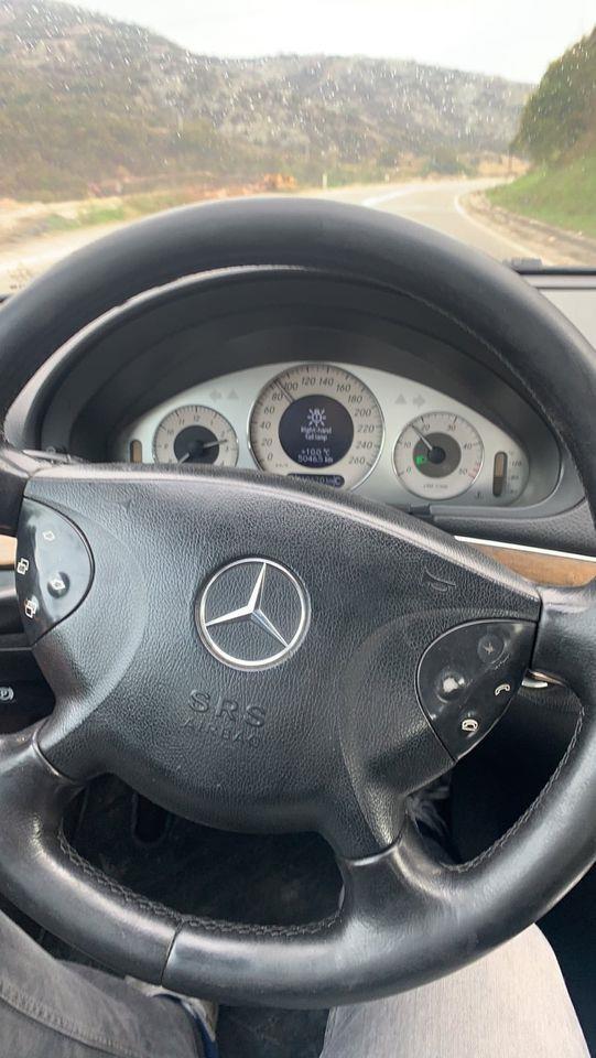 Mercedes-E220