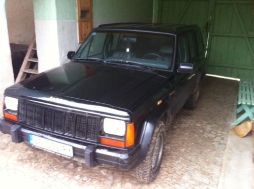 Jeep-Cherokee-4-0-automatic----98