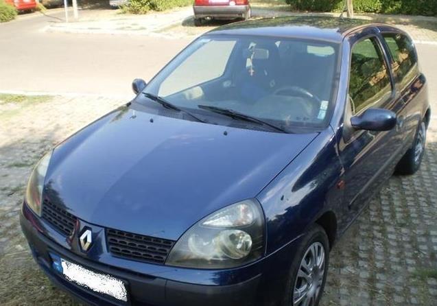 Renault Clio -02