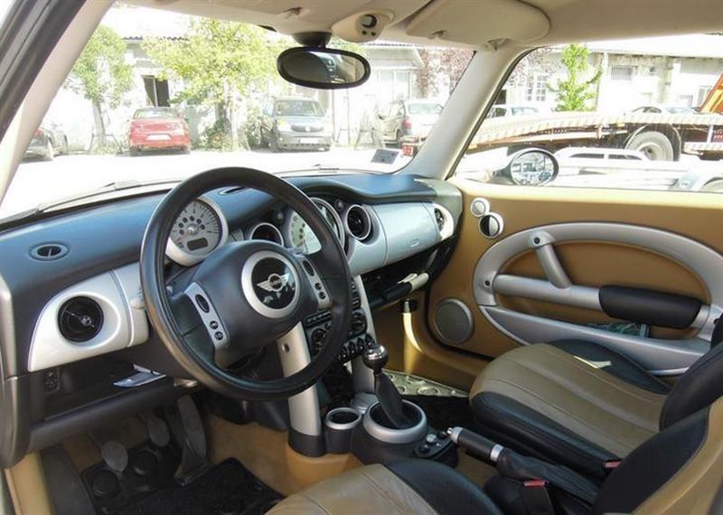 Mini-Cooper-1-6--02