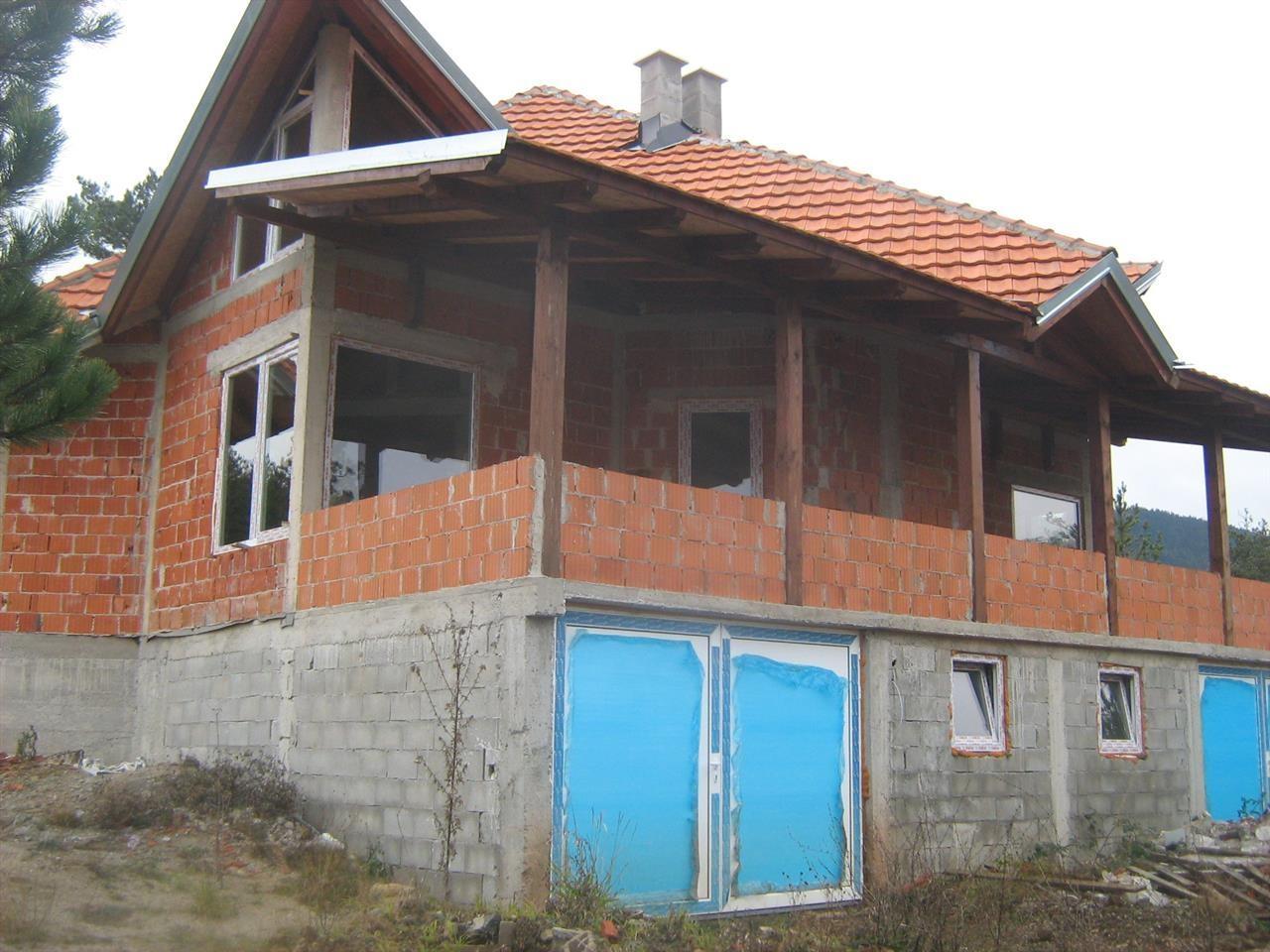 Kucu-240m2-na-Zlatiboru-