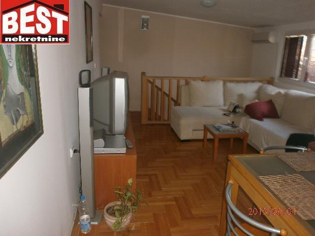 DUPLEKS STAN 110M2 U CENTAR, HITNO