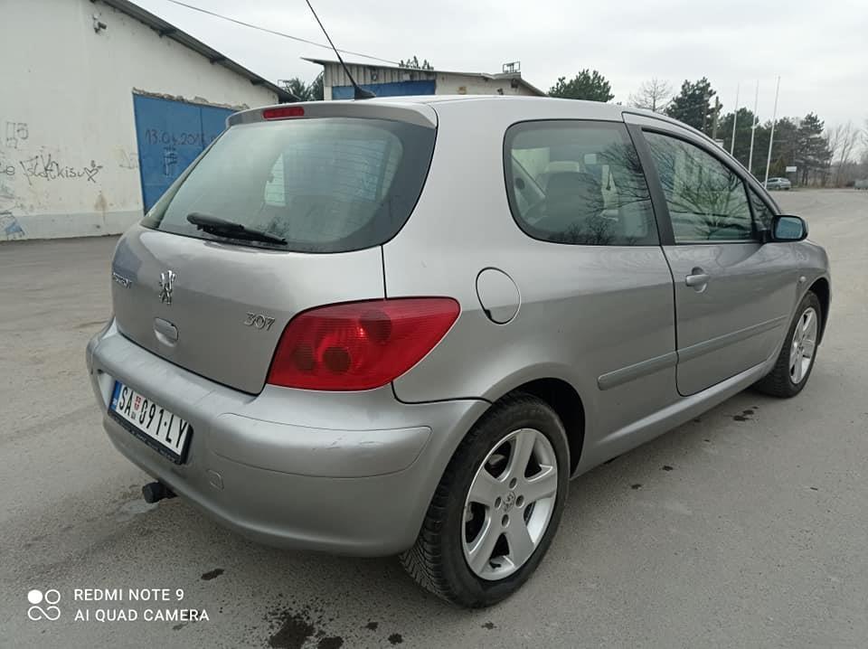 Peugeot-307