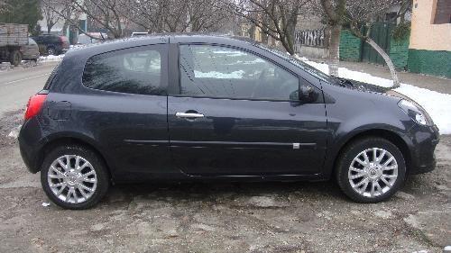 Renault-Clio-3-1-6--05