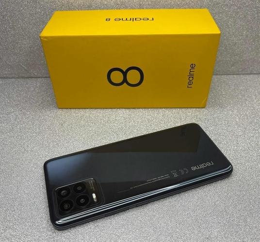 realme 8