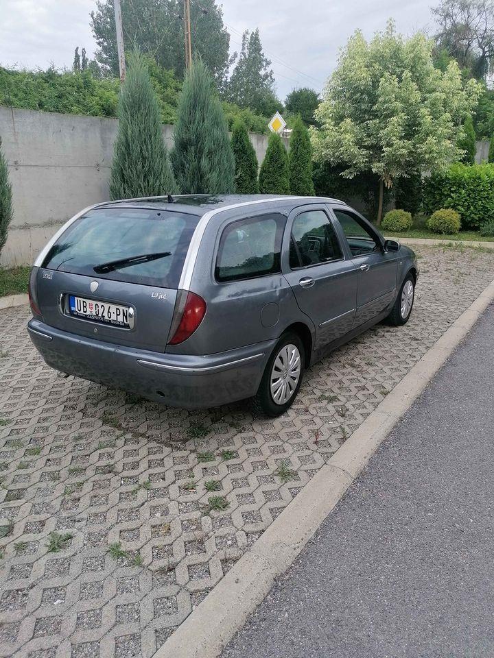 Lancia-Lybra