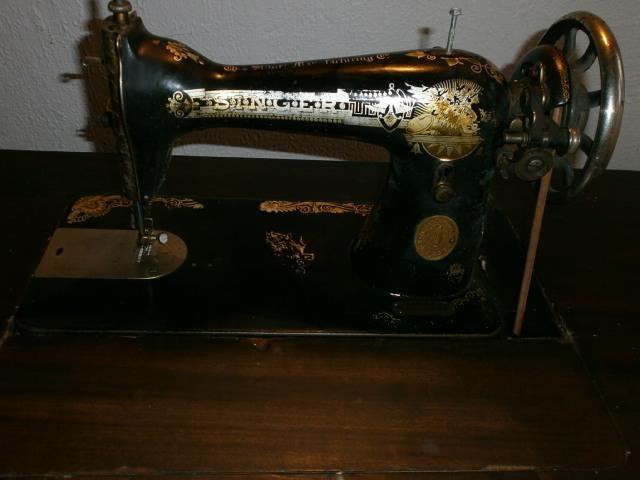 Sivaca-masina-Singer