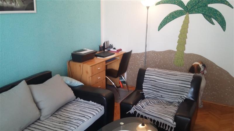 Izdajem-stan-40m2-na-Karaburmi