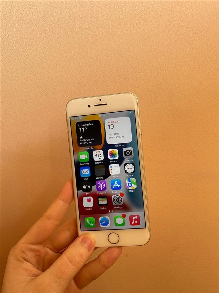 iPhone-32gb-Silver