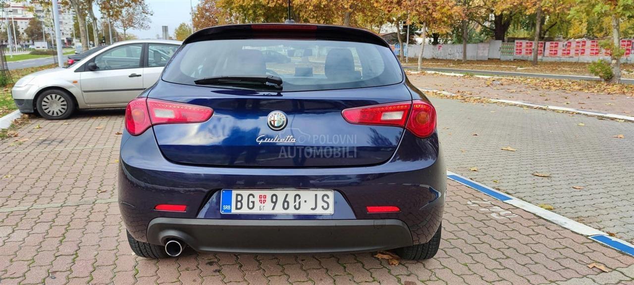Alfa-Romeo-Giulietta