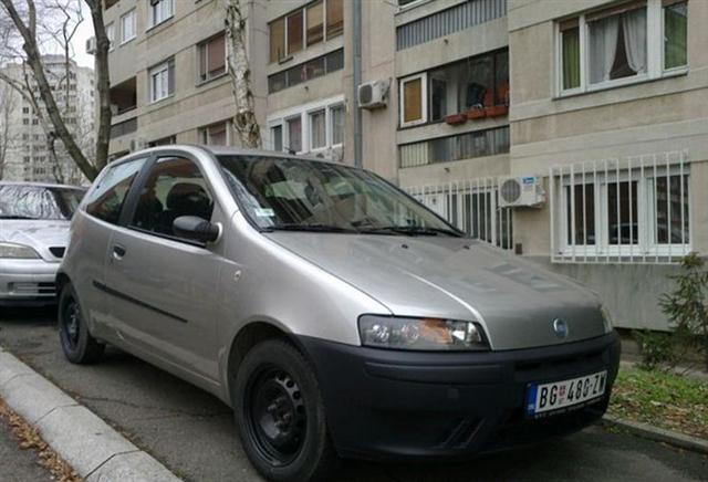 Fiat-Punto-1-2EXL--01