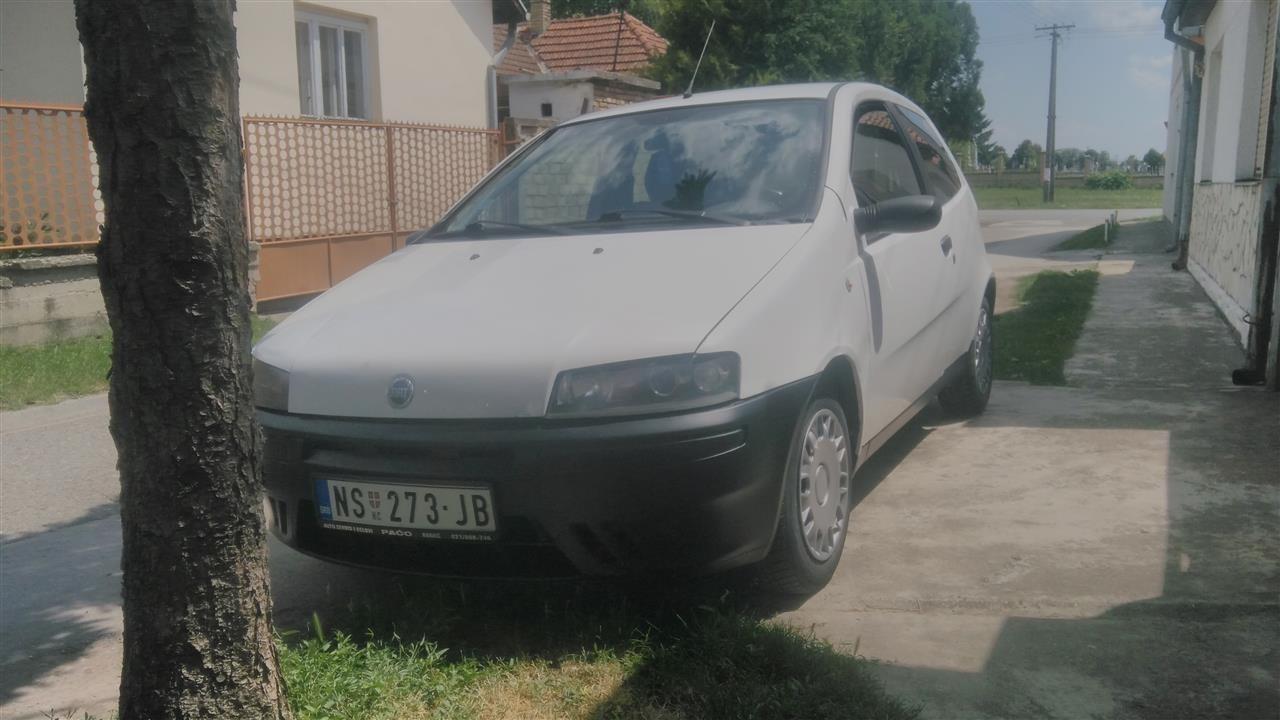 Automobili