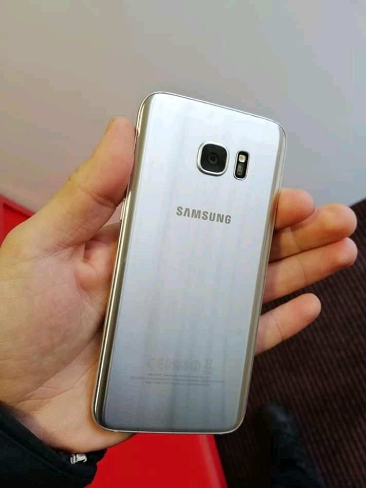 Samsung-galaxy-S7--edge-