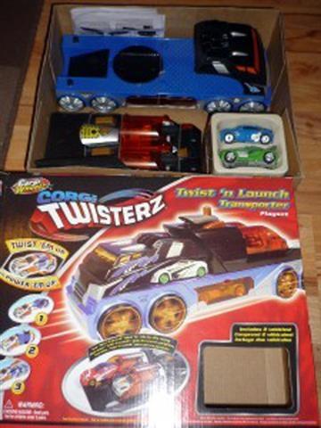 Corgi-Twisterz