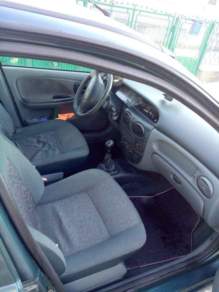 RENAULT-MEGANE