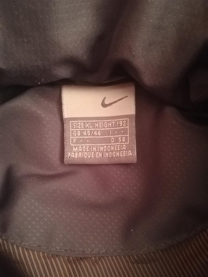 Nike-jakna-zenska